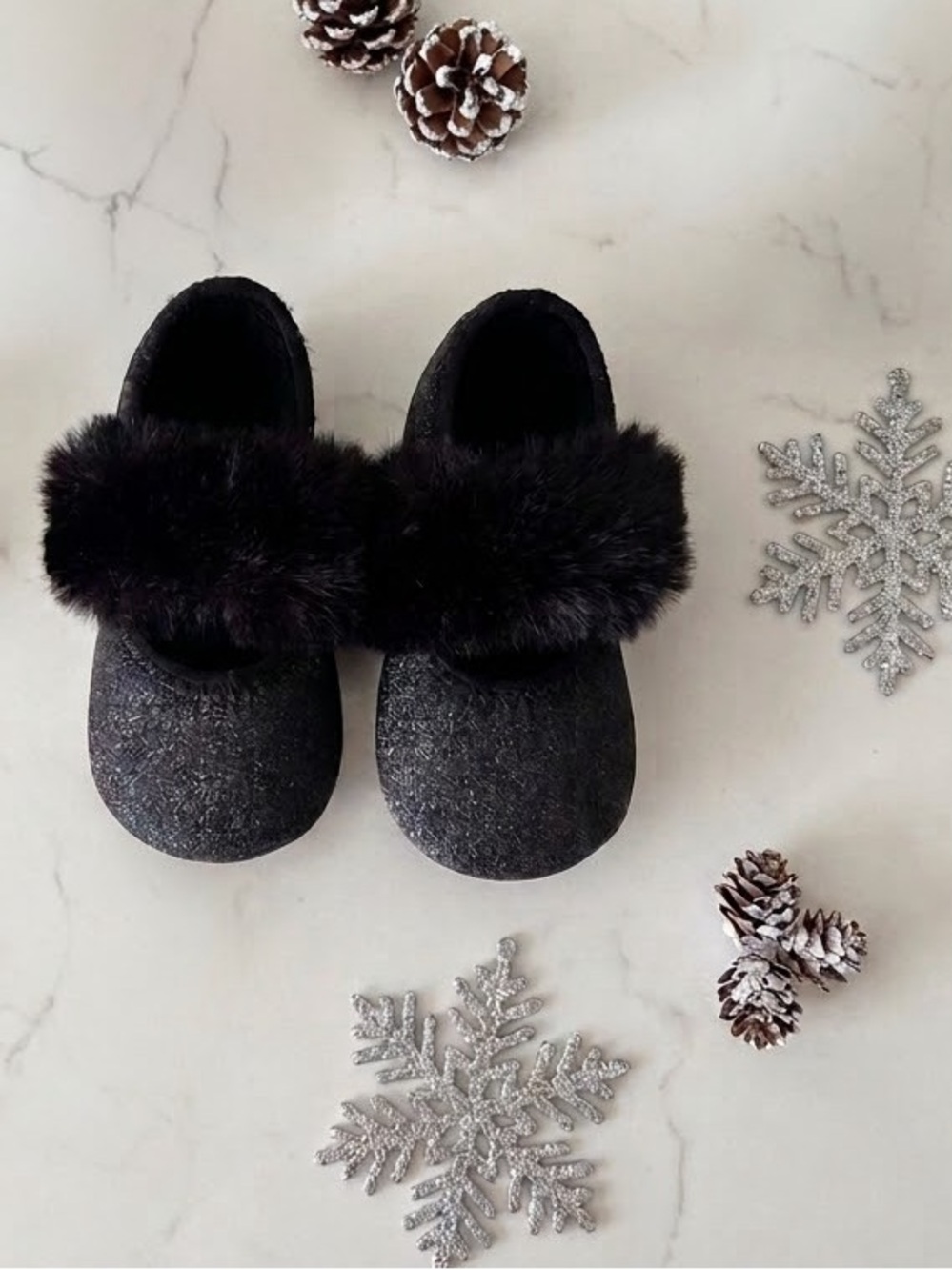 UGG SPARKLE BALLET FLATS INFANT SHOES SIZE 4/5